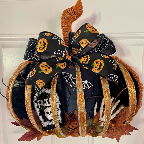 Hand Crafted Other - Beautiful Lighted Halloween Pumpkin Door Wreath.